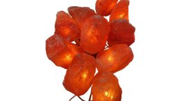 ljusslinga med saltstenskristaller